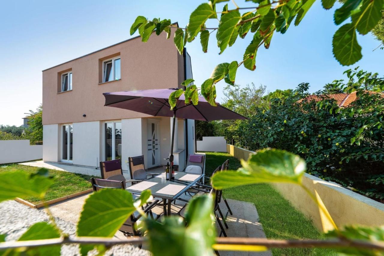 Holiday House With A Parking Space Nin, Zadar - 18143 Exterior foto