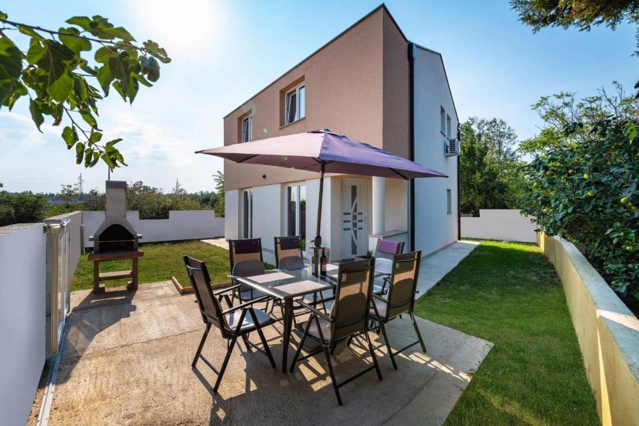Holiday House With A Parking Space Nin, Zadar - 18143 Exterior foto